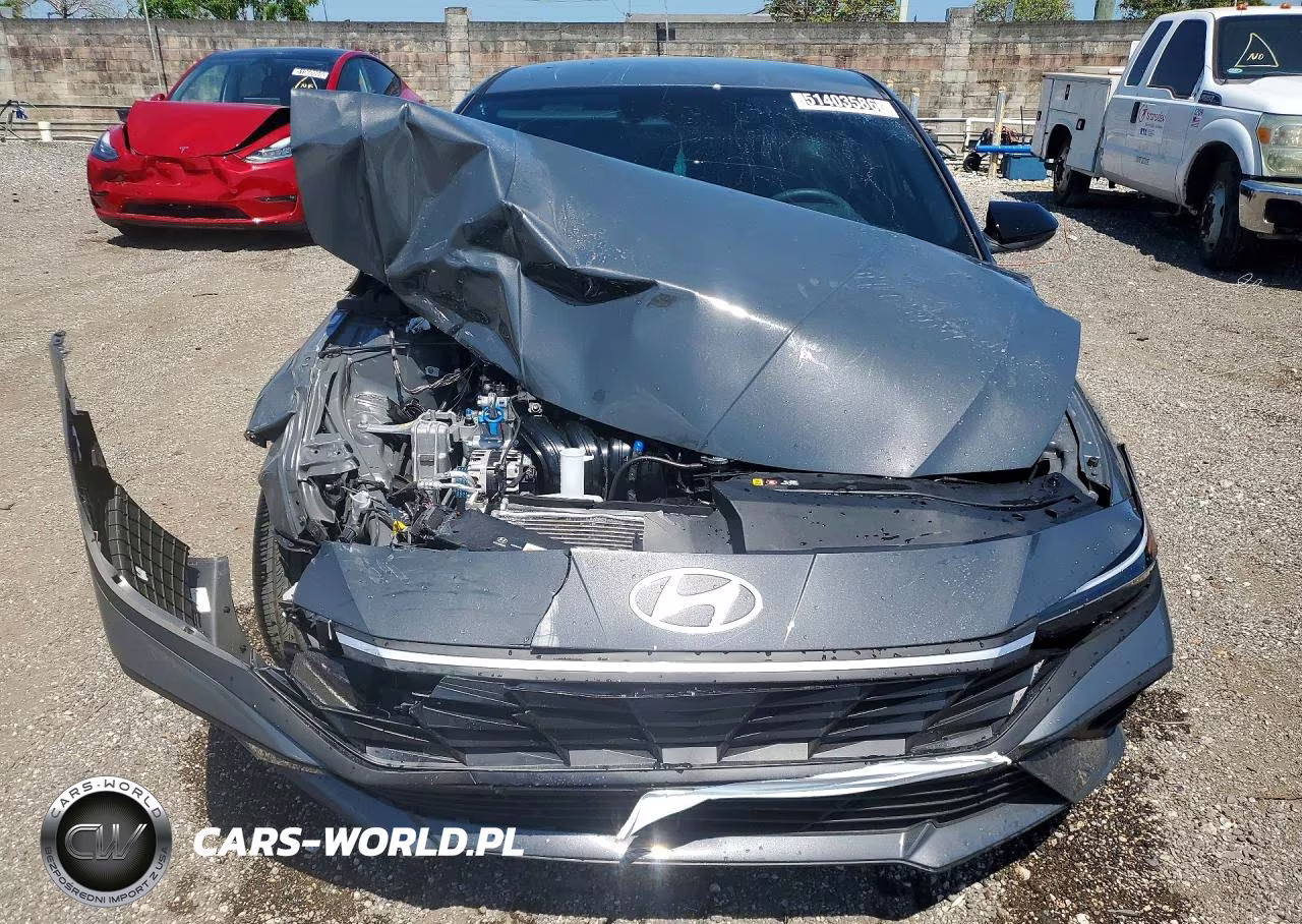 2026 Hyundai Elantra Sel Sport VIN:KMHLM4DG8TU103708 - 5