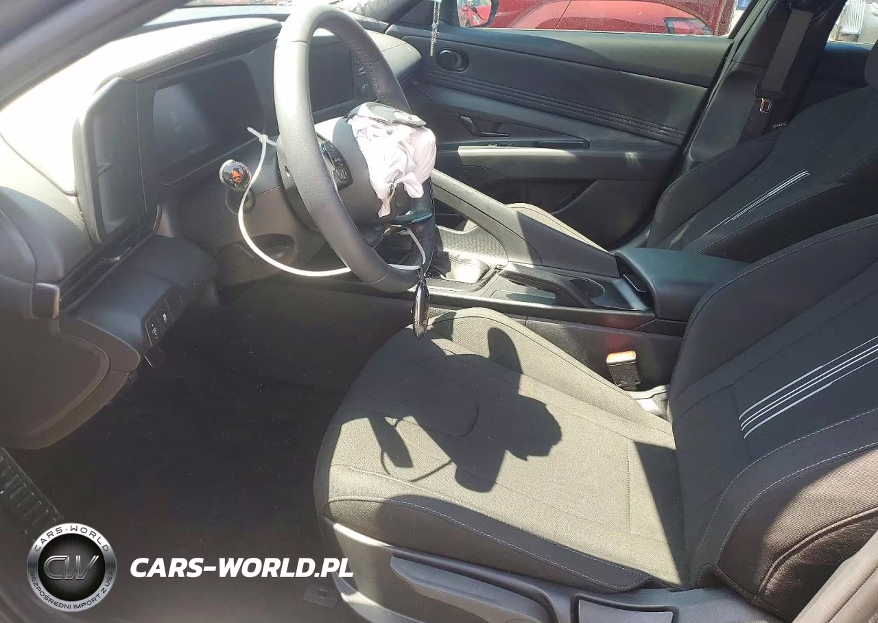 2026 Hyundai Elantra Sel Sport VIN:KMHLM4DG8TU103708 - 7