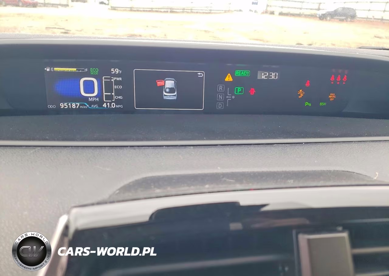 2019 Toyota Prius Xle Awd-E VIN:JTDL9RFUXK3011607 - 9