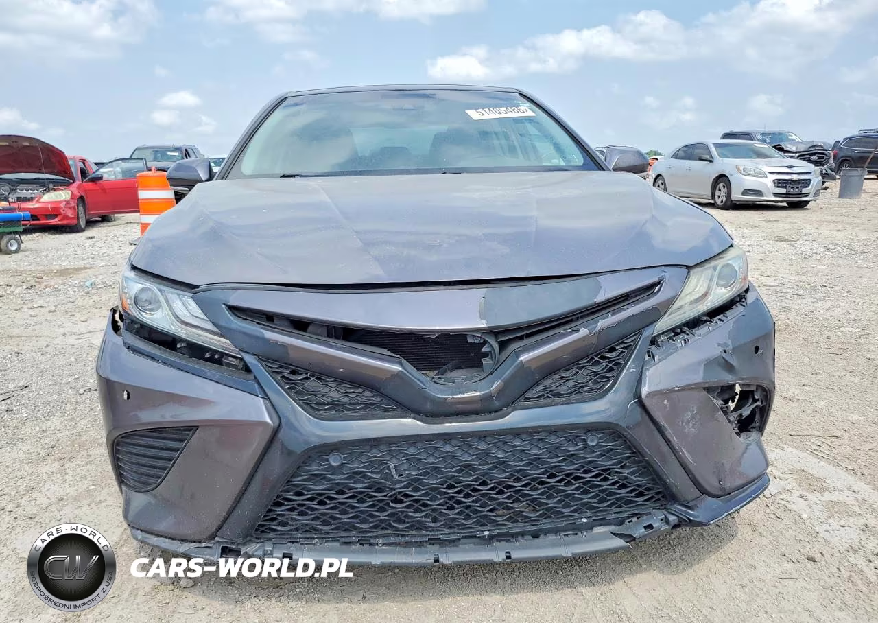 2018 Toyota Camry Xse VIN:4T1B61HK5JU095311 - 5