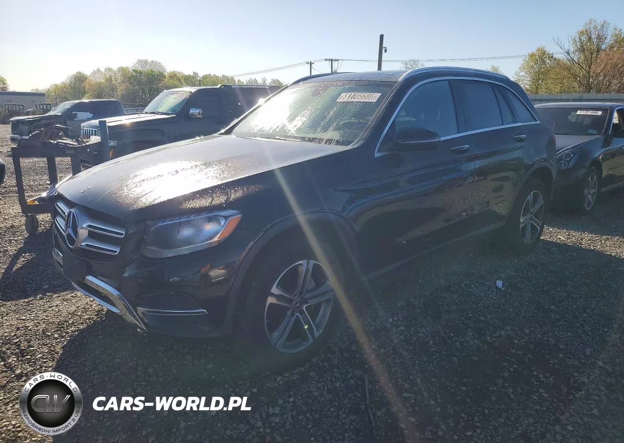 2018 Mercedes-Benz Glc 300 4Matic – zdjęcie 1 z 13