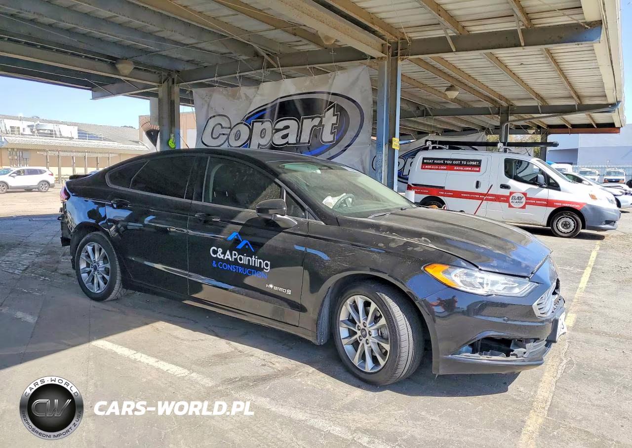 2017 Ford Fusion VIN:3FA6P0LUXHR387887 - 4