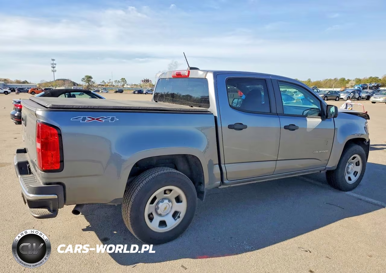 2021 Chevrolet Colorado VIN:1GCGTBEN5M1137960 - 3