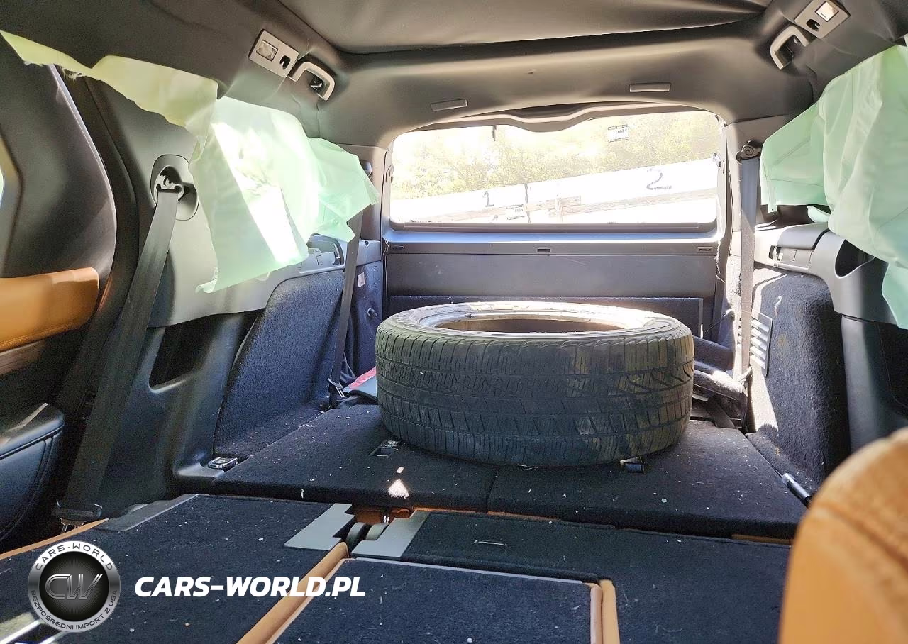 2019 Land Rover Discovery Hse Luxury VIN:SALRT2RV7K2401067 - 10