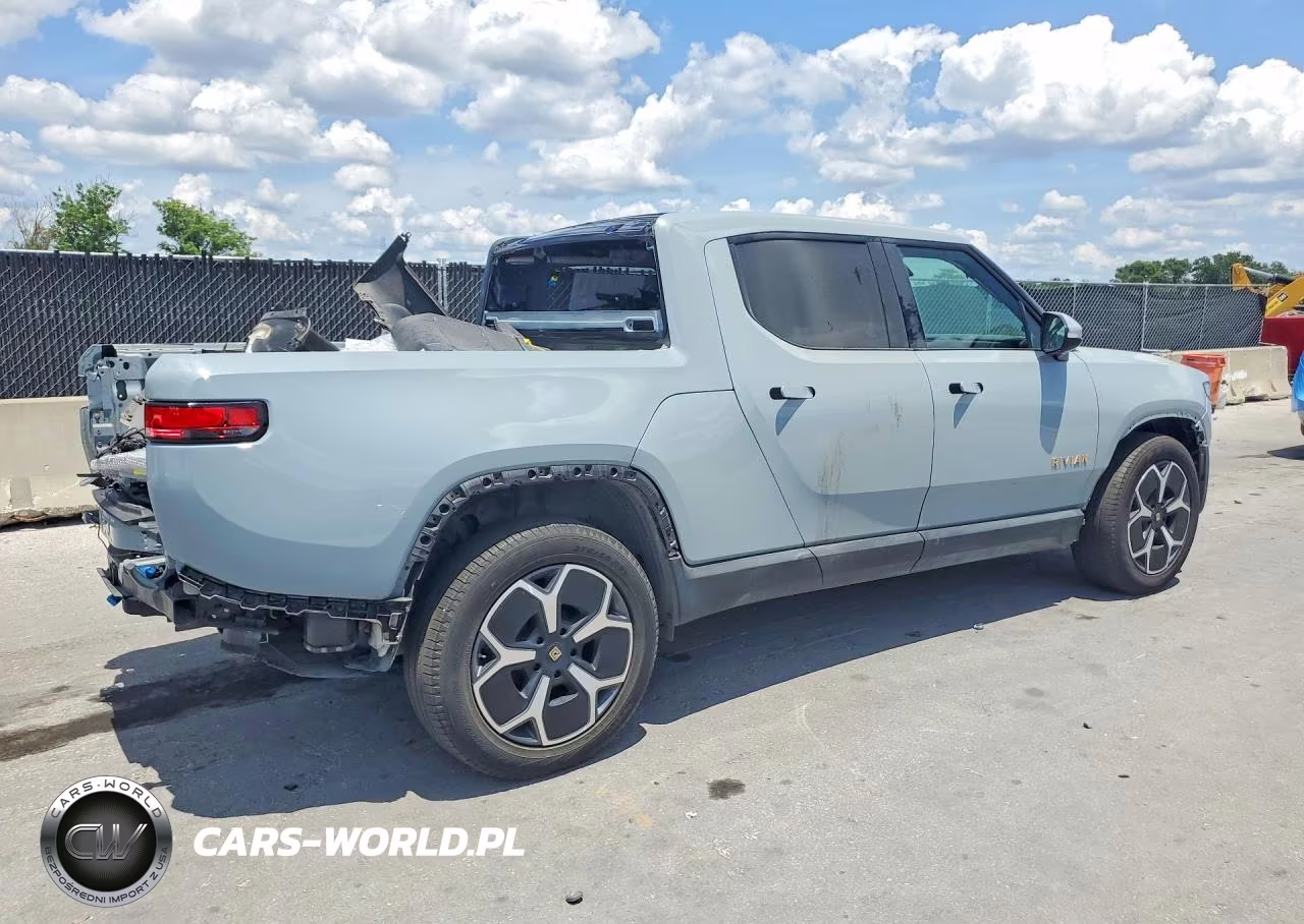 2022 Rivian R1T Adventure VIN:7FCTGAAA4NN006751 - 3