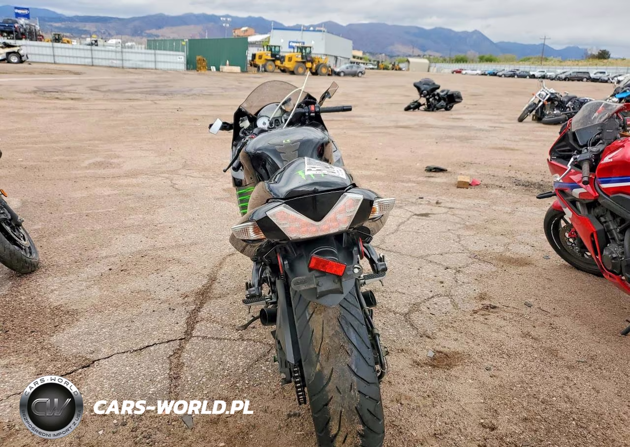 2009 Kawasaki Zx1400 C VIN:JKBZXNC179A013104 - 4