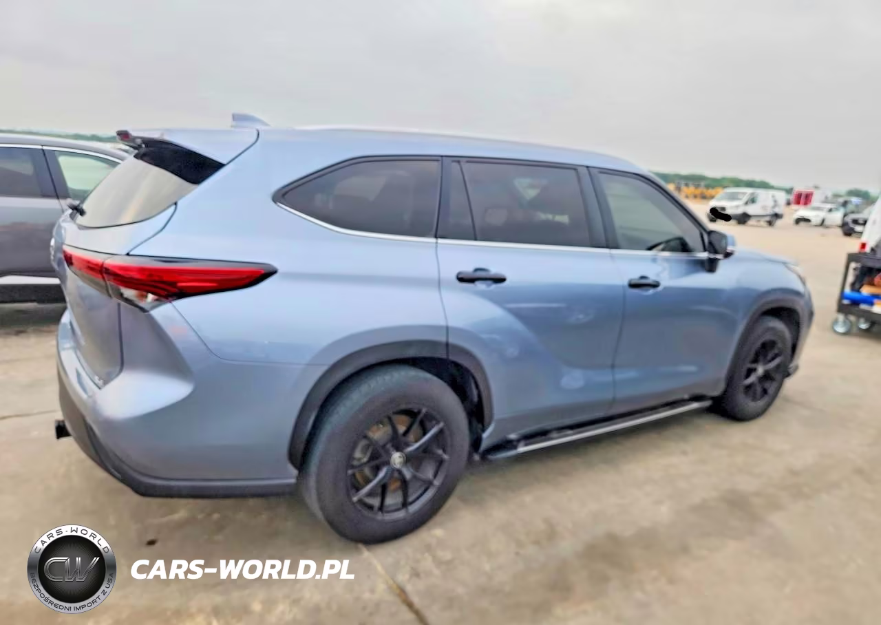 2023 Toyota Highlander Xle VIN:5TDKDRAH1PS018083 - 3