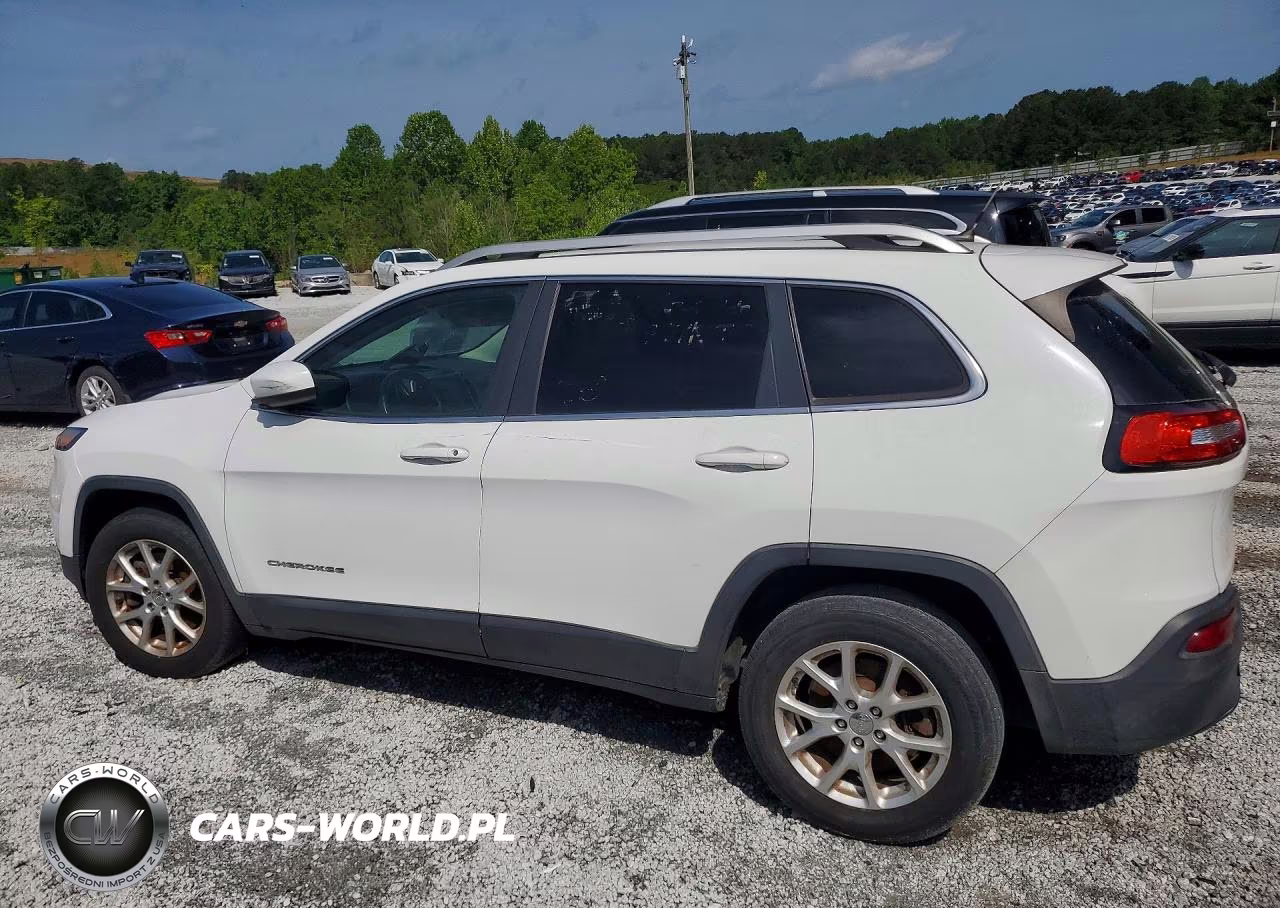 2014 Jeep Cherokee Latitude VIN:1C4PJLCS0EW123070 - 2