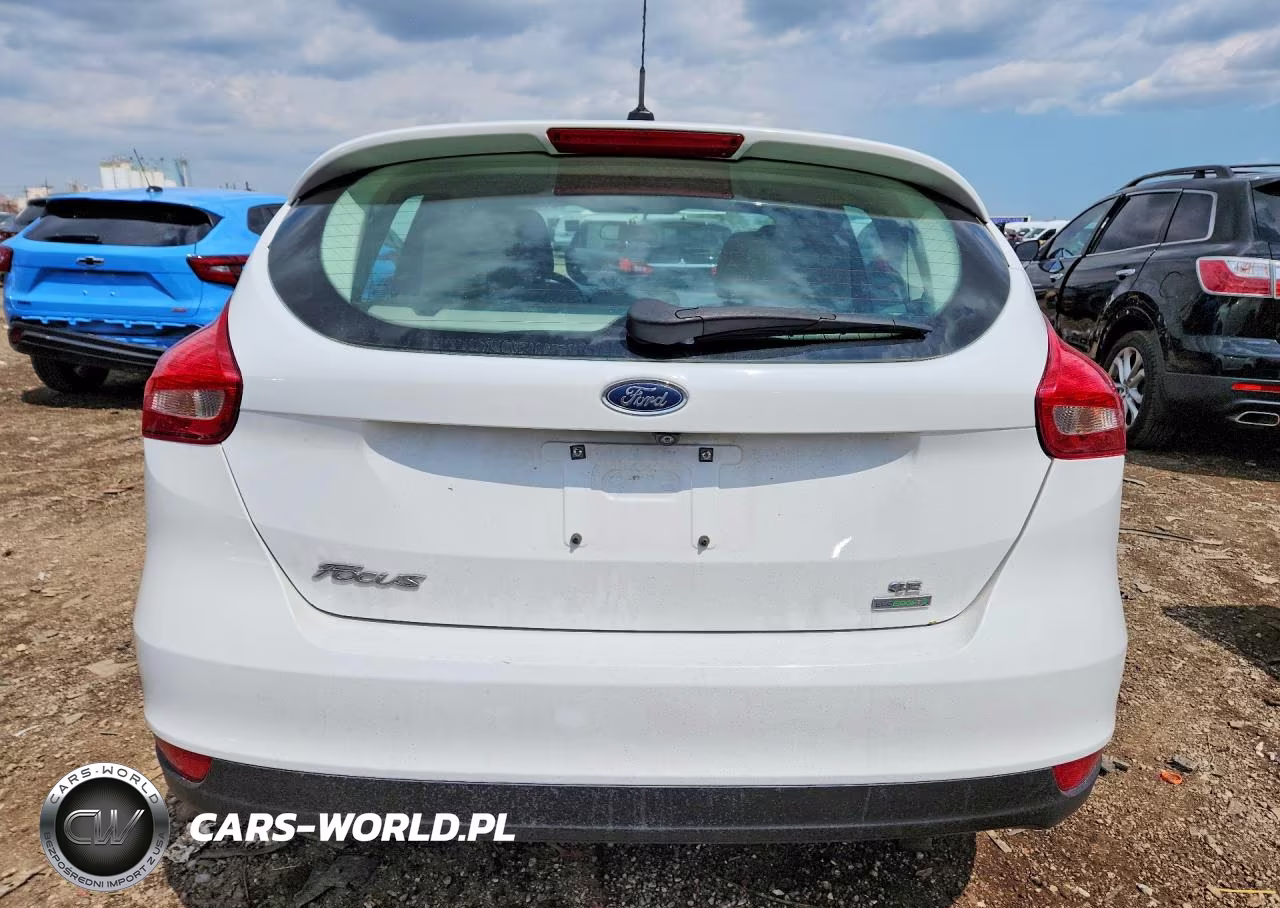 2016 Ford Focus Se VIN:1FADP3KE4GL390851 - 6
