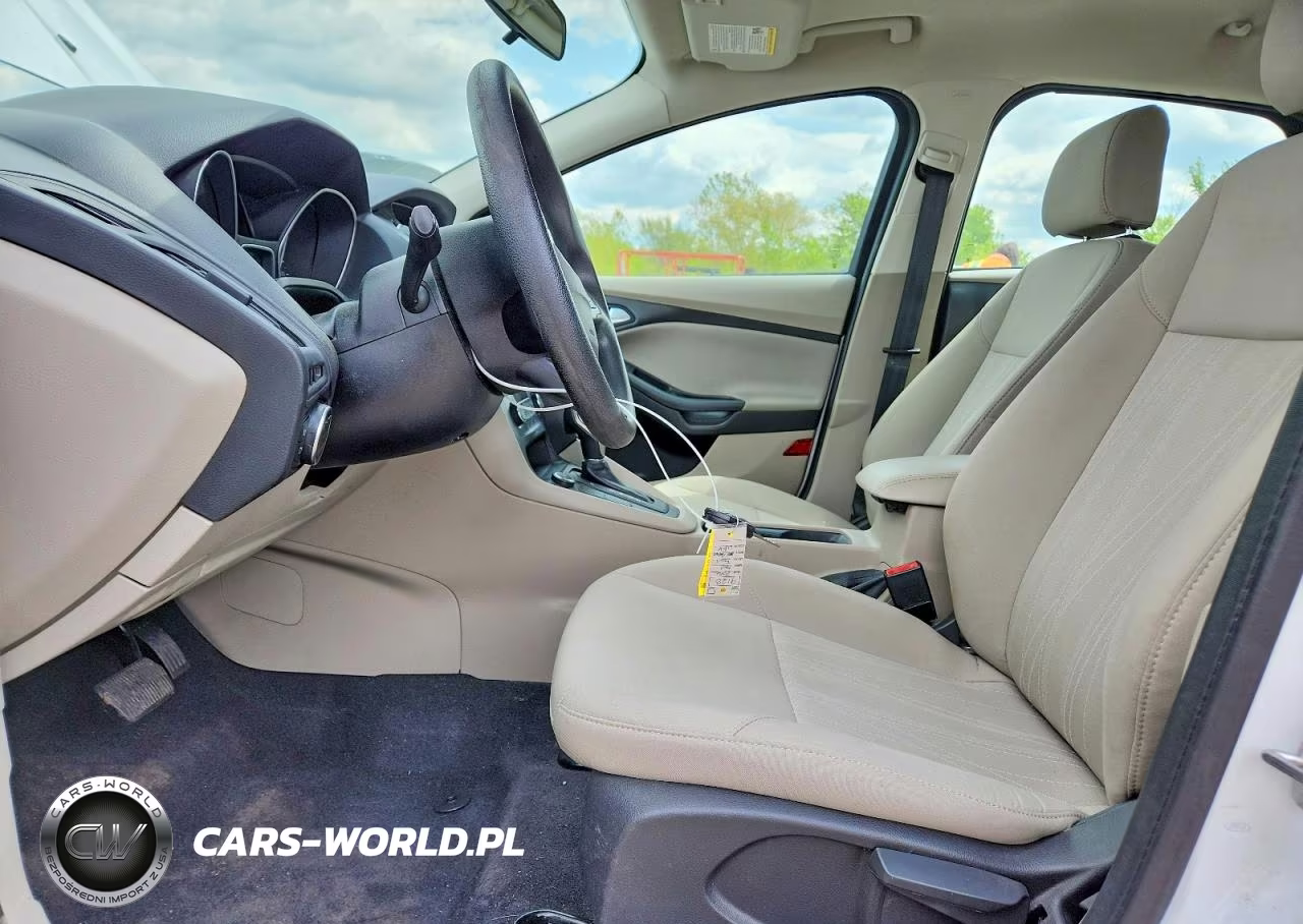2016 Ford Focus Se VIN:1FADP3KE4GL390851 - 7