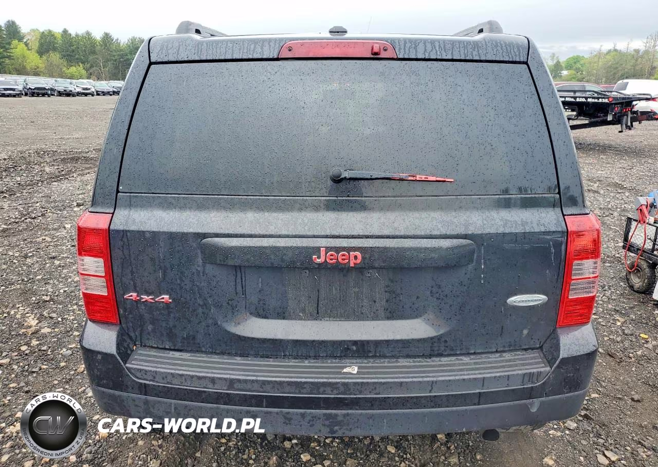 2014 Jeep Patriot Latitude VIN:1C4NJRFBXED532873 - 6