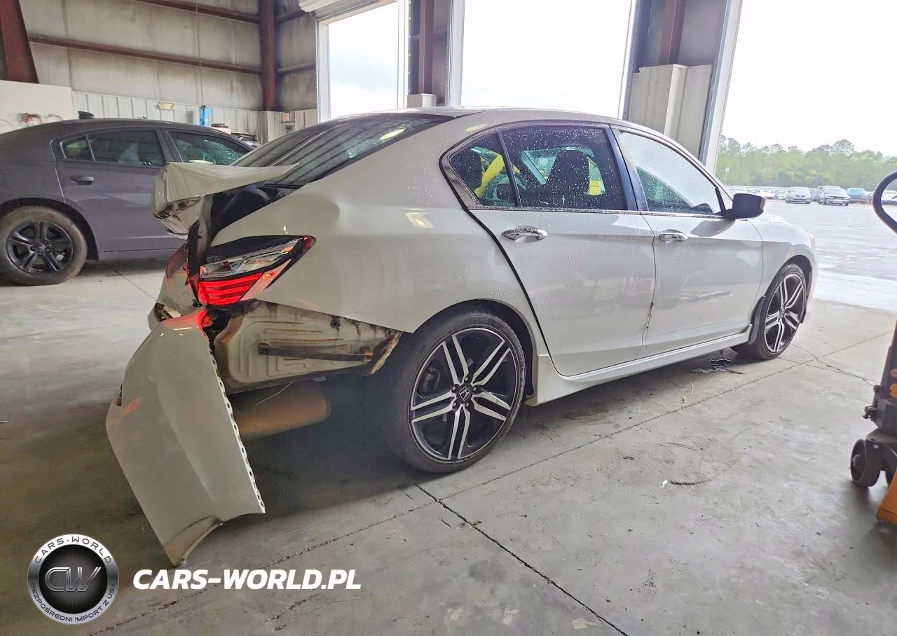 2017 Honda Accord Sport VIN:1HGCR2F62HA118388 - 3