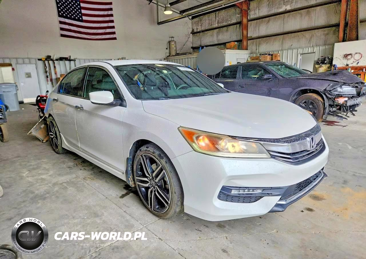 2017 Honda Accord Sport VIN:1HGCR2F62HA118388 - 4