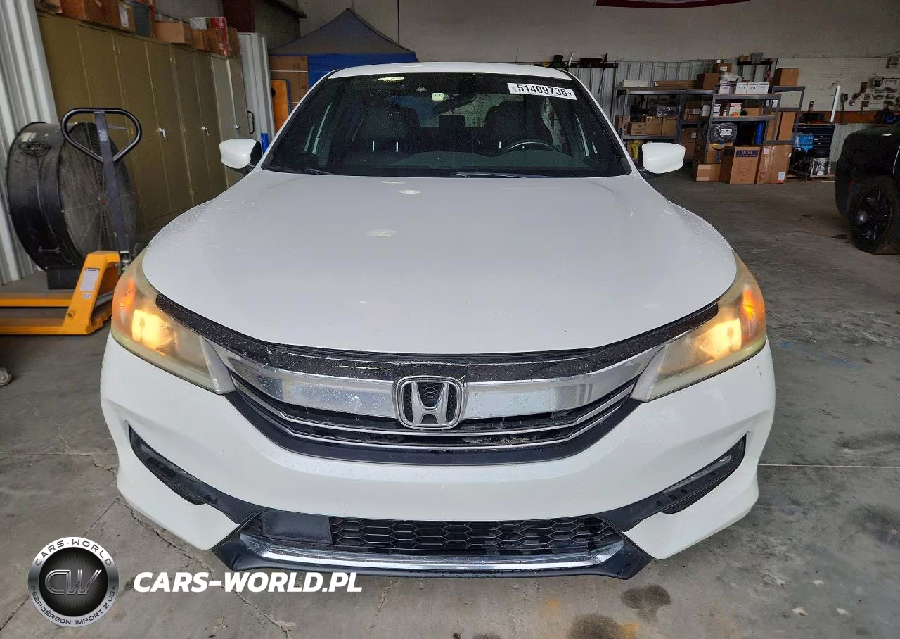 2017 Honda Accord Sport VIN:1HGCR2F62HA118388 - 5