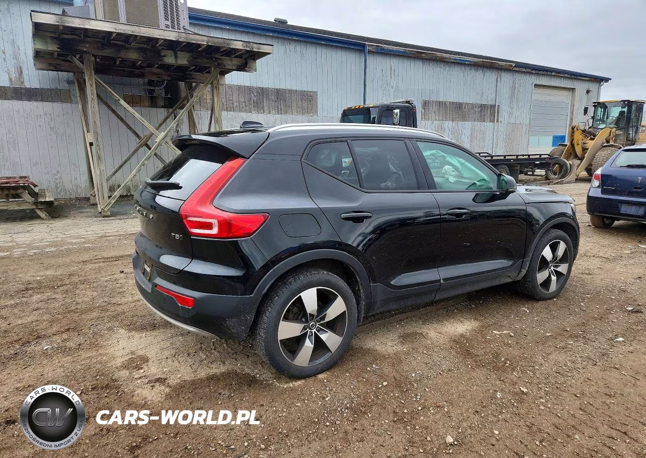 2020 Volvo Xc40 T5 Momentum VIN:YV4162UK3L2255306 - 3