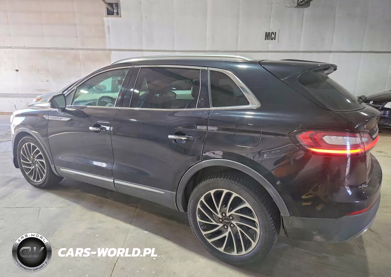 2020 Lincoln Nautilus Reserve VIN:2LMPJ8K95LBL00139 - 2