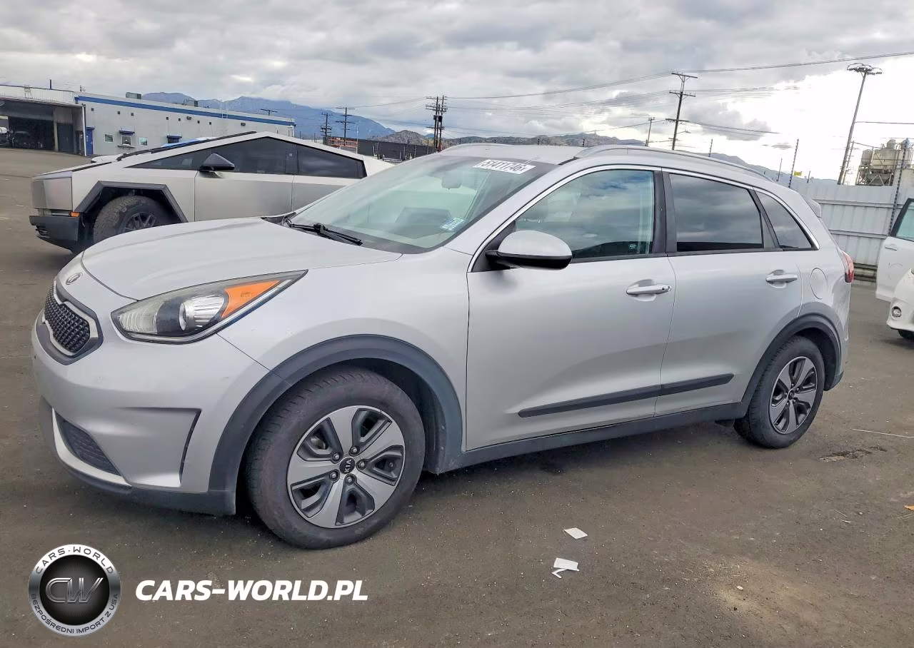 2017 Kia Niro Lx