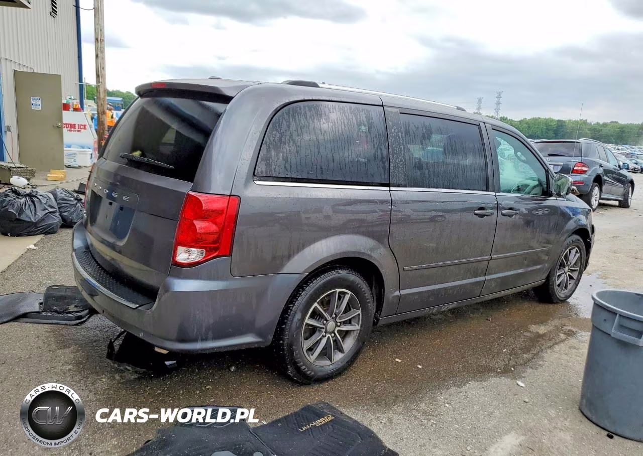 2017 Dodge Grand Caravan Sxt VIN:2C4RDGCG0HR645360 - 3