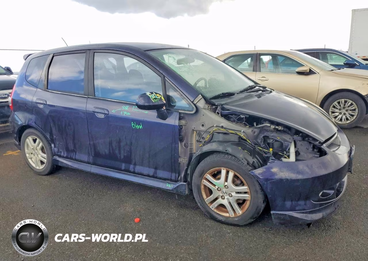 2008 Honda Fit Sport VIN:JHMGD38678S022931 - 4