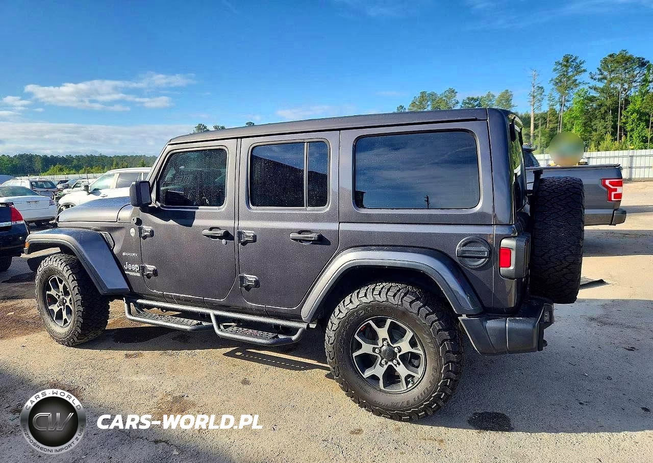 2020 Jeep Wrangler Unlimited Sahara VIN:1C4HJXEN6LW215042 - 2