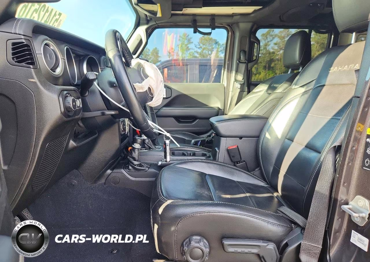 2020 Jeep Wrangler Unlimited Sahara VIN:1C4HJXEN6LW215042 - 7