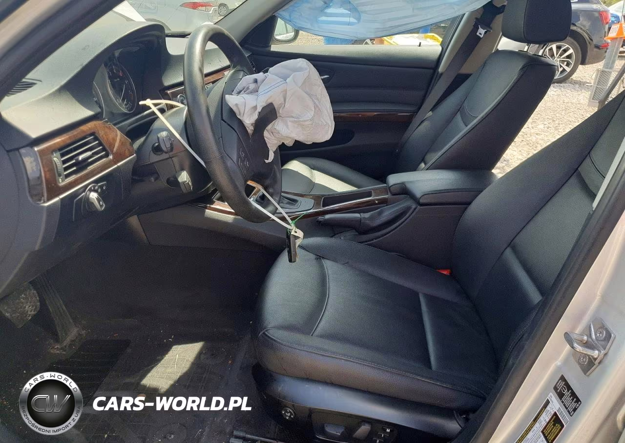 2011 BMW 328 Xi VIN:WBAPK7C55BF082684 - 7