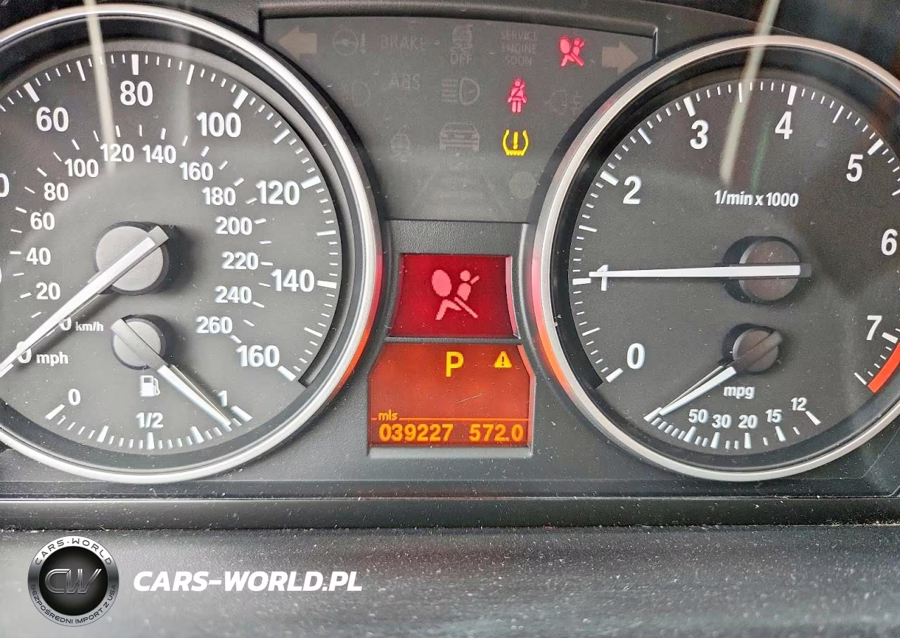 2011 BMW 328 Xi VIN:WBAPK7C55BF082684 - 9