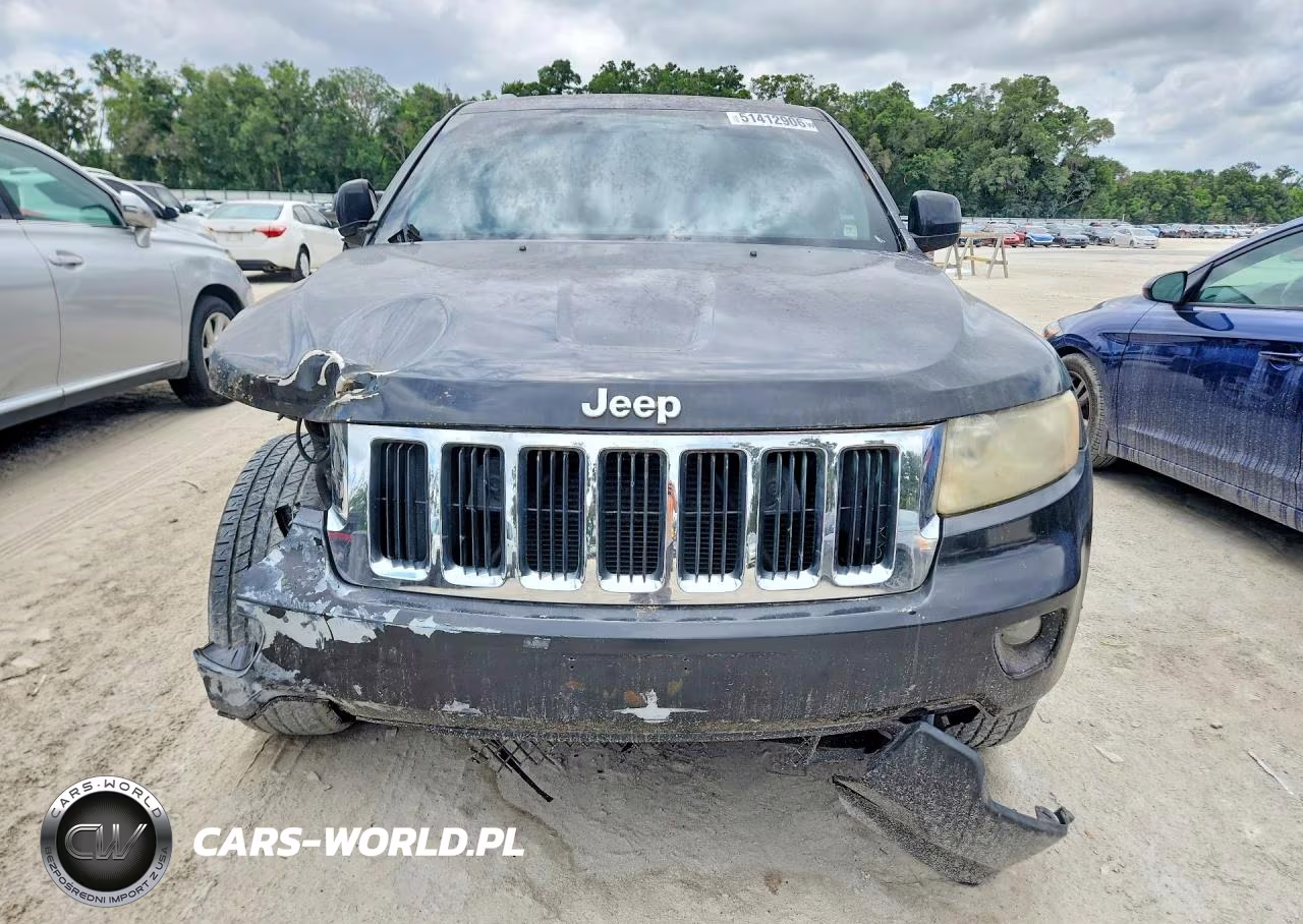 2011 Jeep Grand Cherokee Laredo VIN:1J4RS4GG6BC554117 - 5
