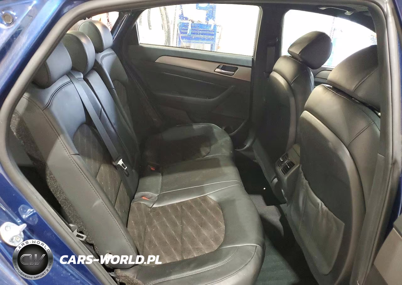 2019 Hyundai Sonata Sport VIN:5NPE34AFXKH734870 - 10