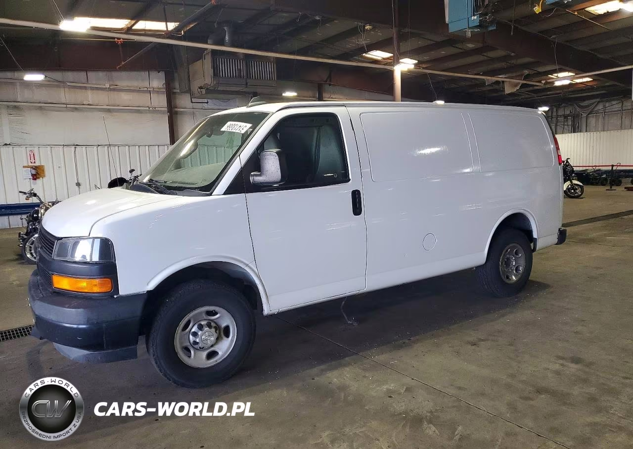 2018 Chev Express G2500