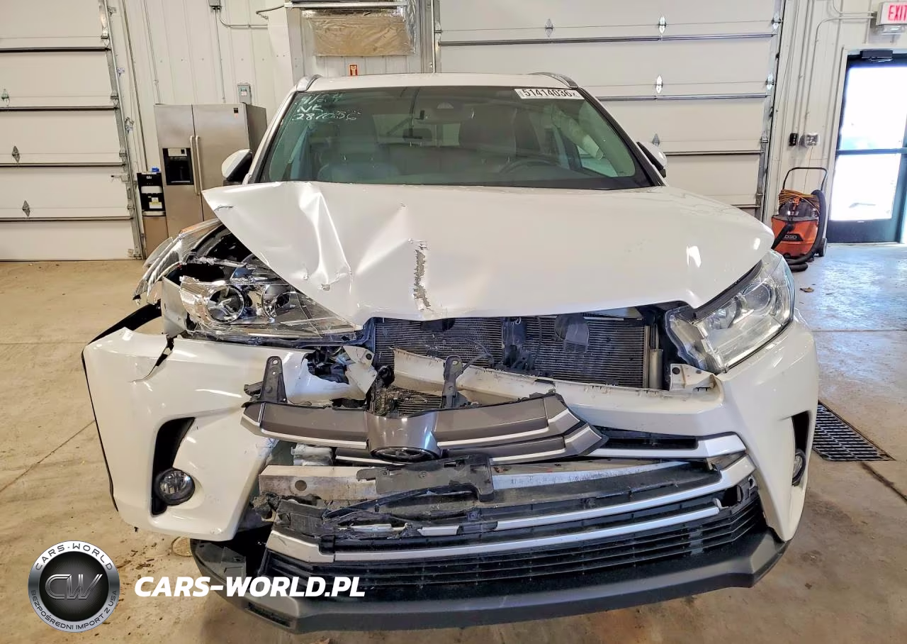 2018 Toyota Highlander Xle VIN:5TDJZRFH1JS811767 - 5