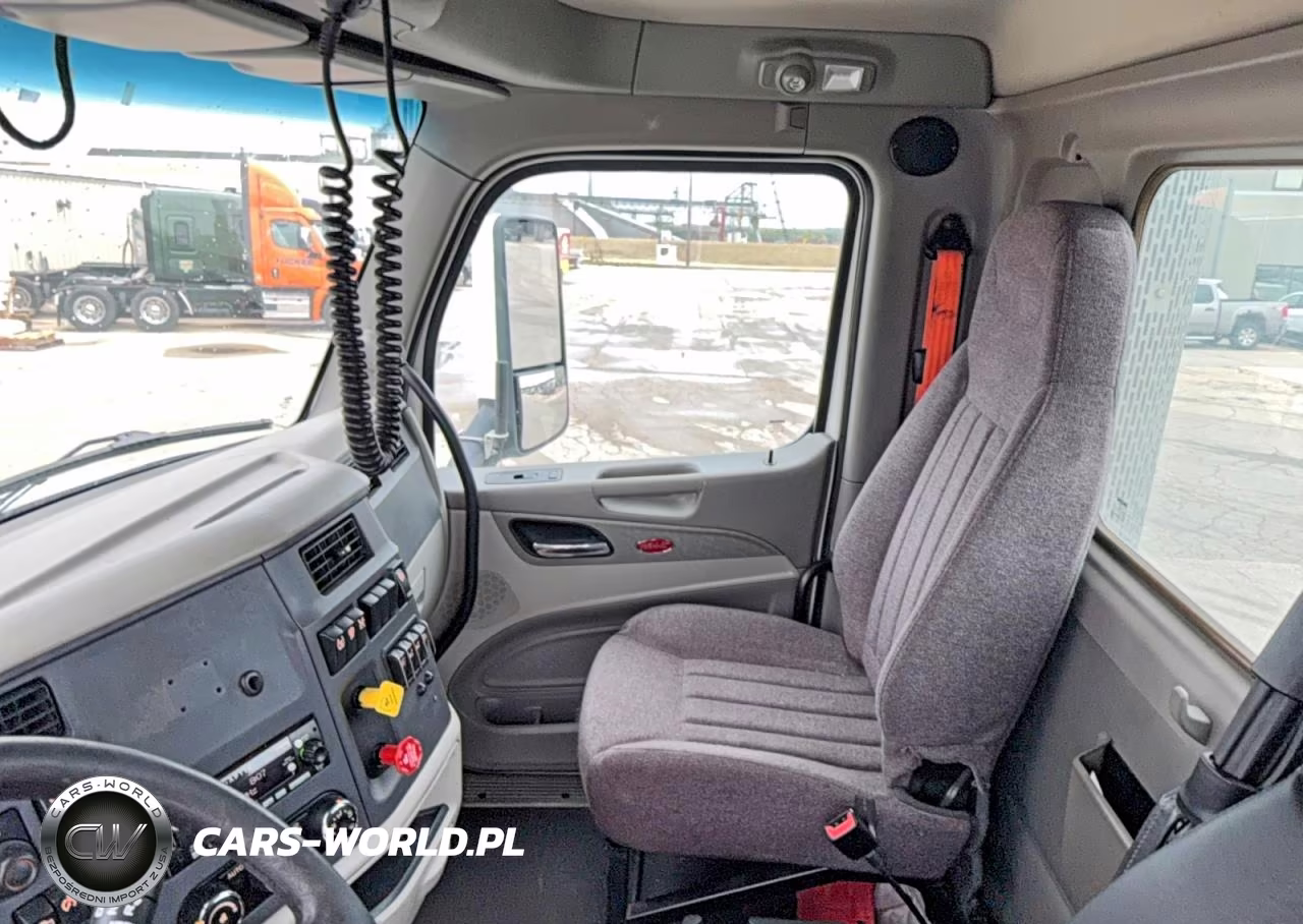 2019 Peterbilt 579 Trucks Semi Truck VIN:1XPBAK9X5KD632553 - 5
