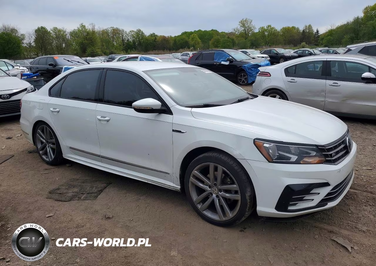 2018 Volkswagen Passat S VIN:1VWAA7A38JC014857 - 4