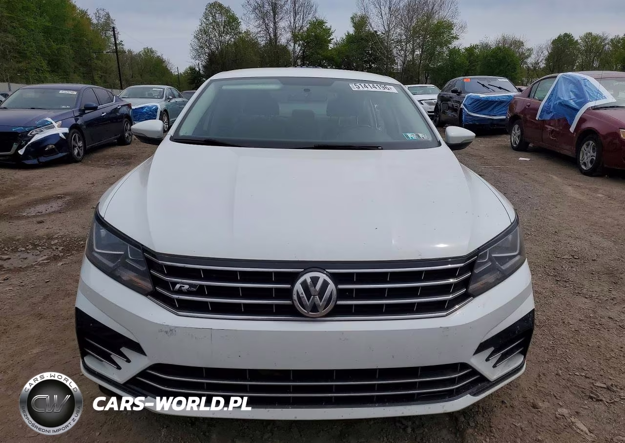 2018 Volkswagen Passat S VIN:1VWAA7A38JC014857 - 5