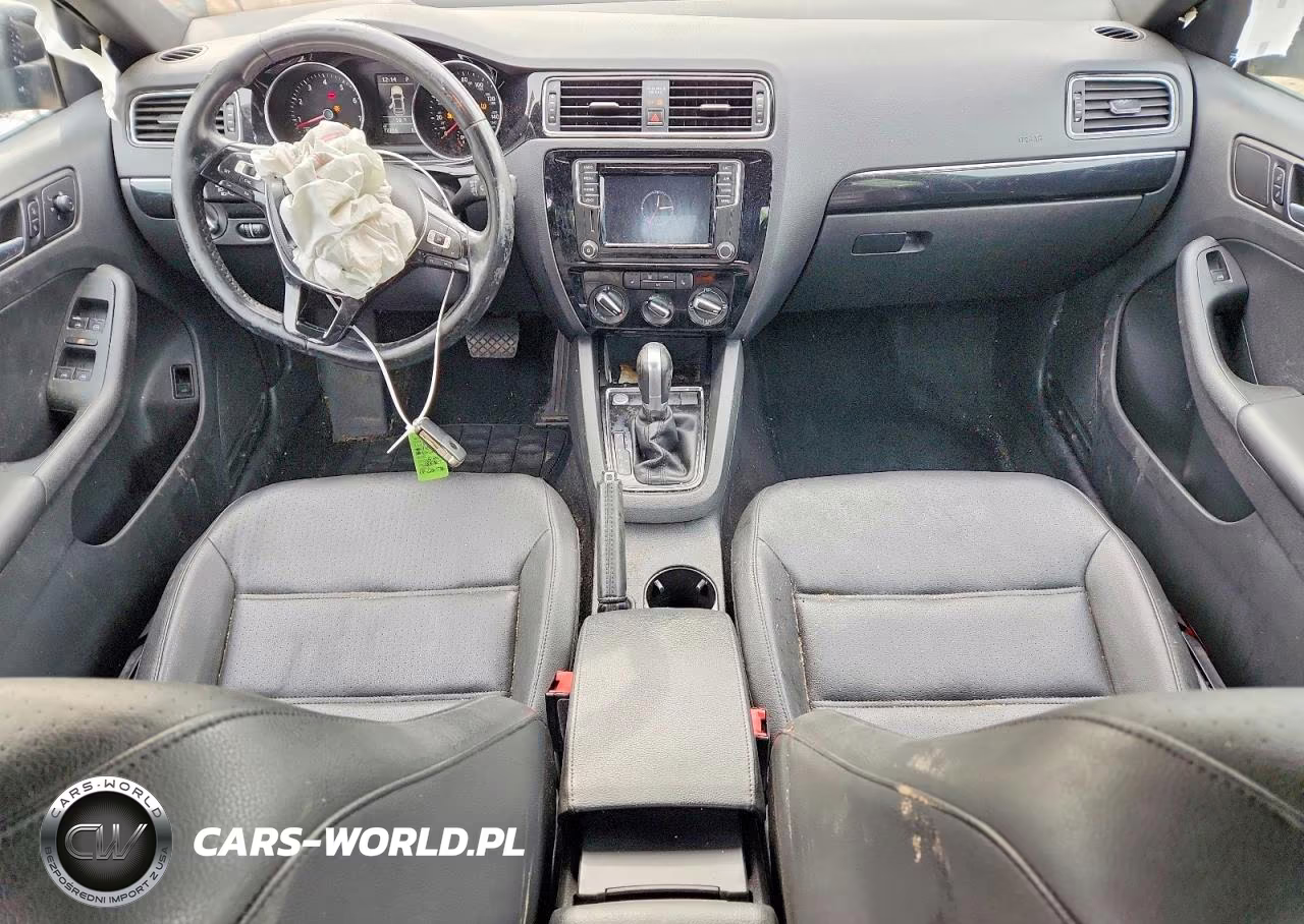 2018 Volkswagen Jetta Sport VIN:3VWD17AJ1JM255265 - 8