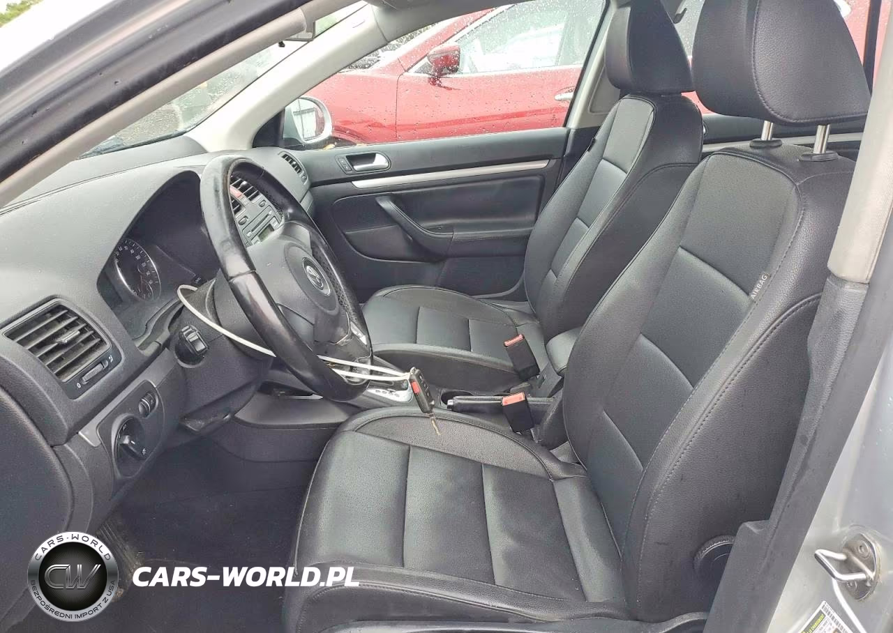 2010 Volkswagen Jetta VIN:3VWAZ7AJ5AM127123 - 7