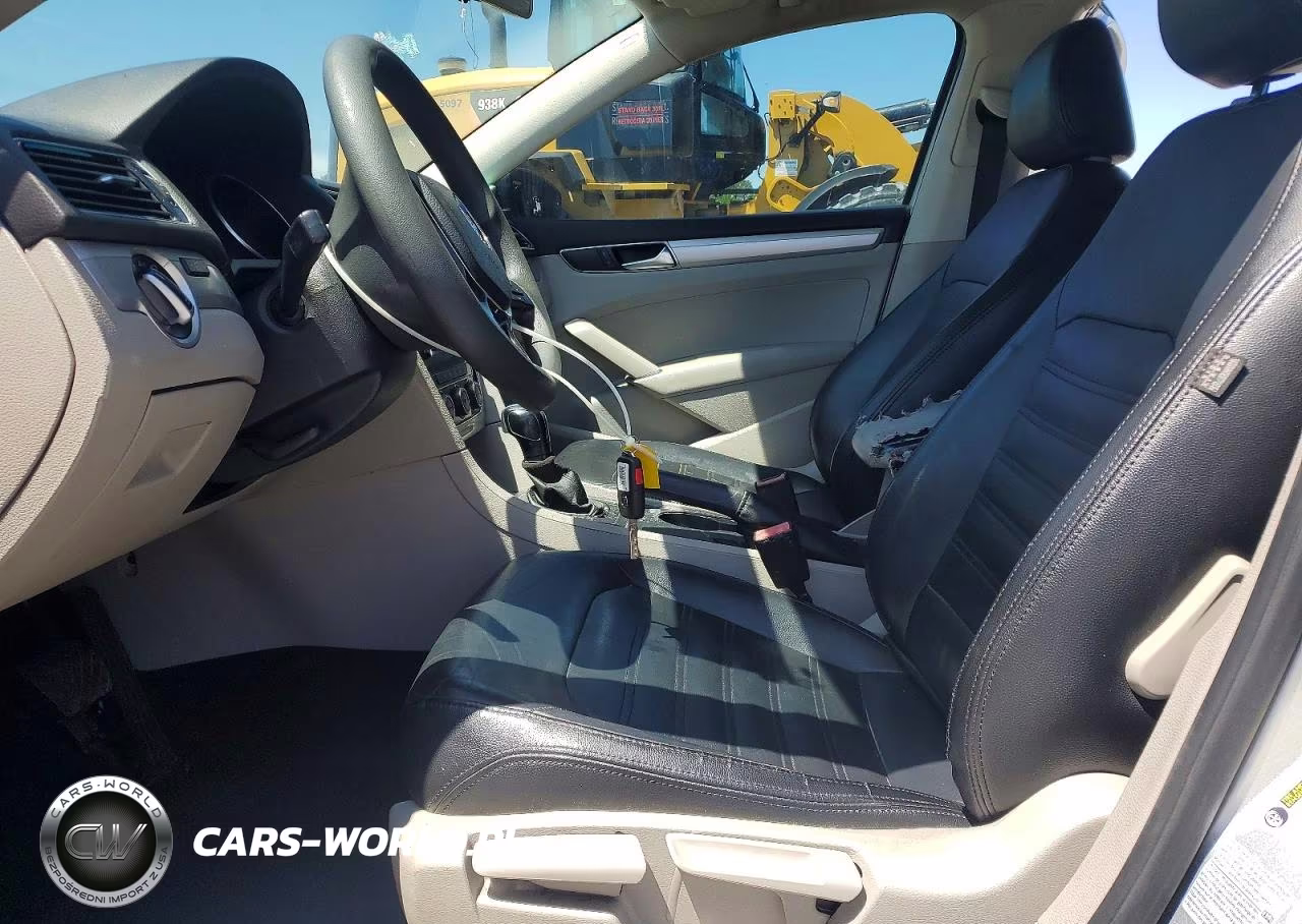 2017 Volkswagen Passat S VIN:1VWAT7A3XHC031759 - 7