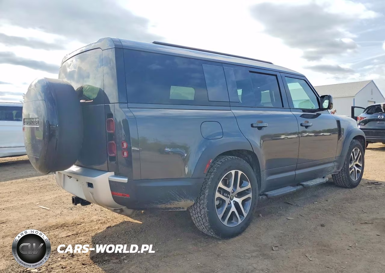 2025 Land Rover Defender 130 S VIN:SALEJFEU5S2445366 - 3