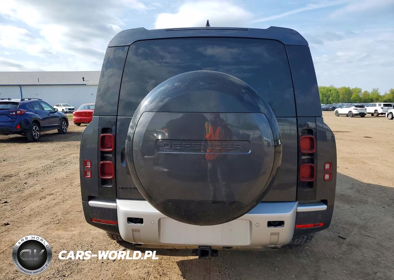 2025 Land Rover Defender 130 S VIN:SALEJFEU5S2445366 - 6
