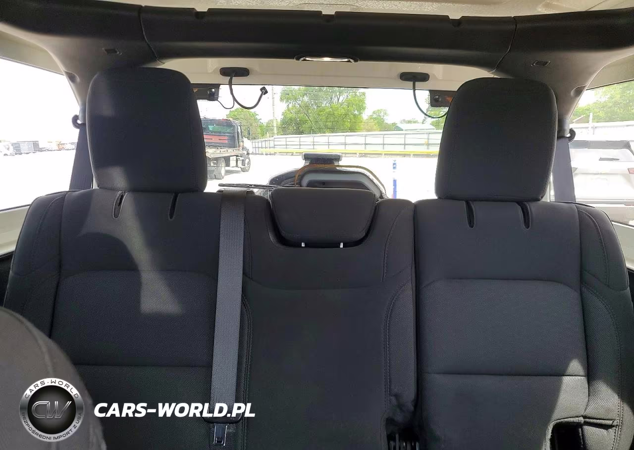 2020 Jeep Wrangler Unlimited Sport VIN:1C4HJXDG8LW331426 - 10