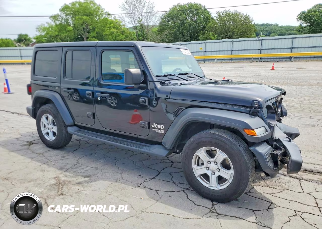 2020 Jeep Wrangler Unlimited Sport VIN:1C4HJXDG8LW331426 - 4