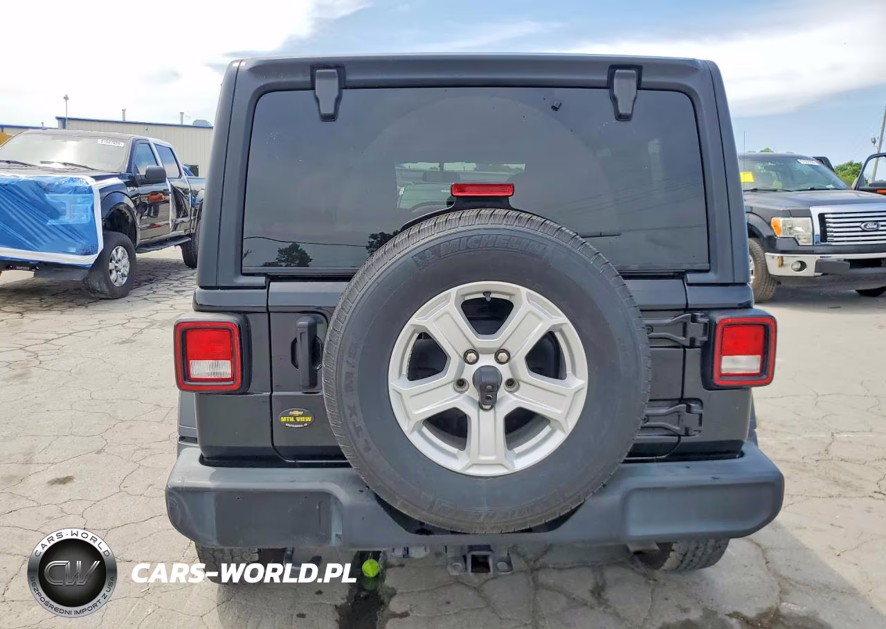 2020 Jeep Wrangler Unlimited Sport VIN:1C4HJXDG8LW331426 - 6
