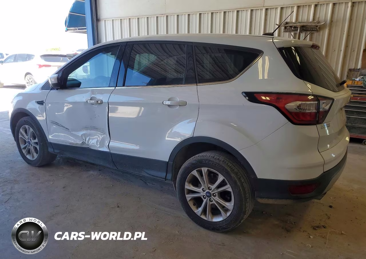 2017 Ford Escape VIN:1FMCU0GD2HUB61718 - 2
