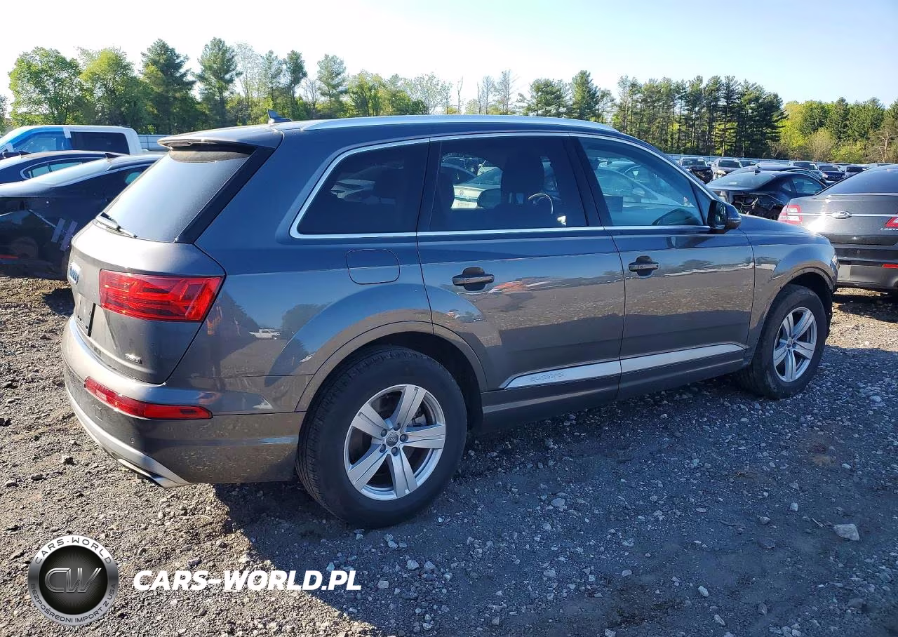 2018 Audi Q7 Premium VIN:WA1AHAF78JD034408 - 3