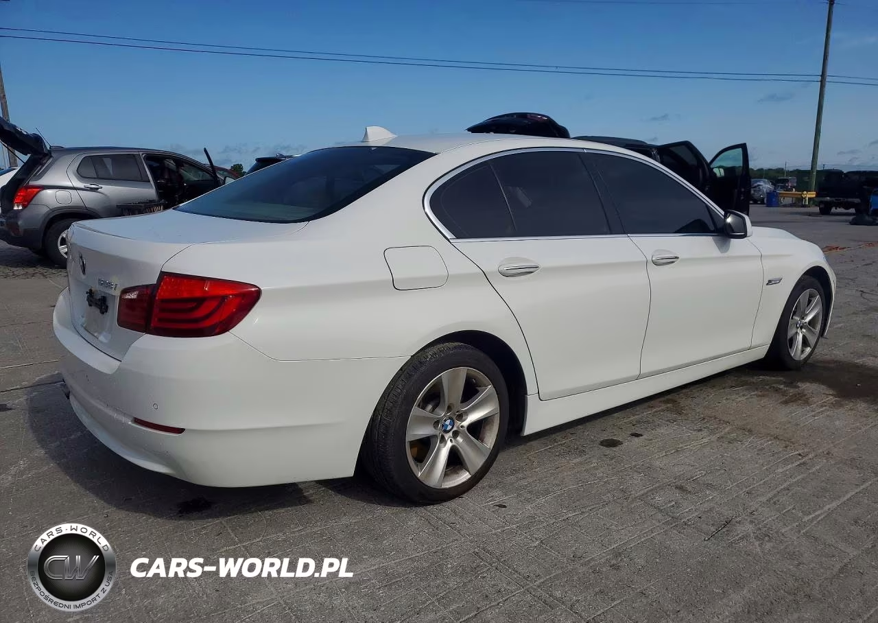 2013 BMW 528 I VIN:WBAXG5C52DDY36547 - 3