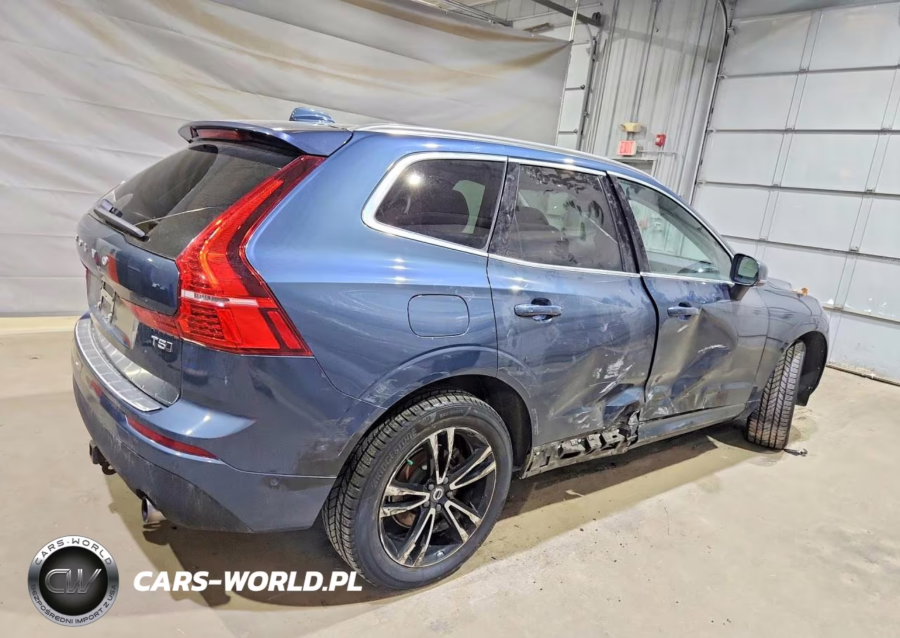 2018 Volvo Xc60 T5 Momentum VIN:YV4102RK0J1065203 - 3