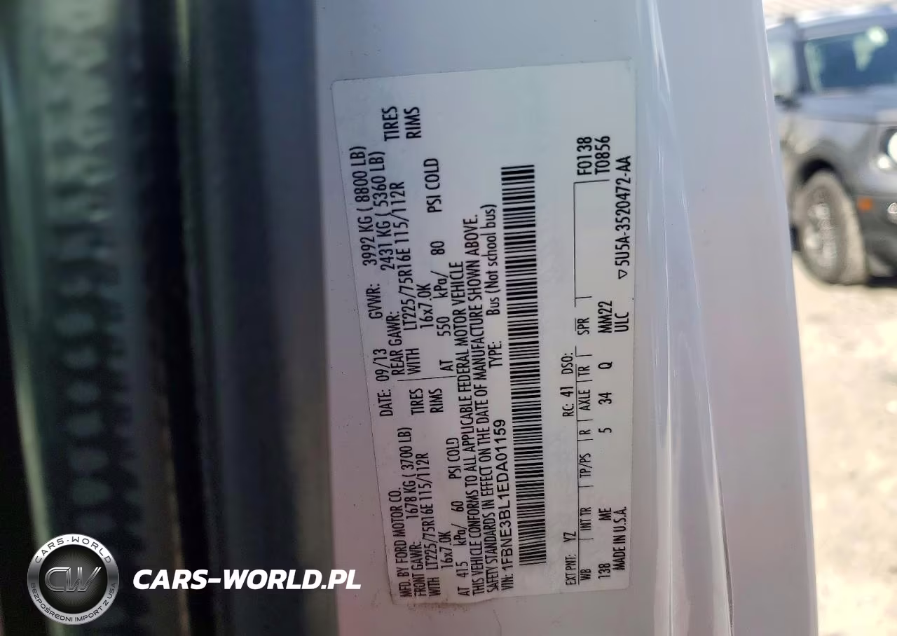 2014 Ford Econoline E350 VIN:1FBNE3BL1EDA01159 - 13
