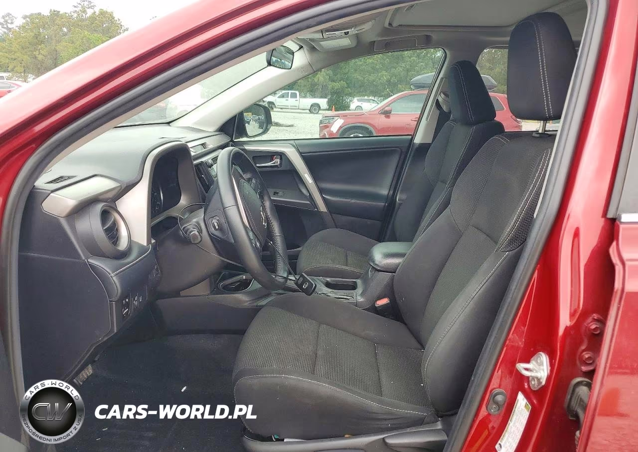 2018 Toyota Rav4 Xle VIN:2T3WFREV2JW512549 - 7