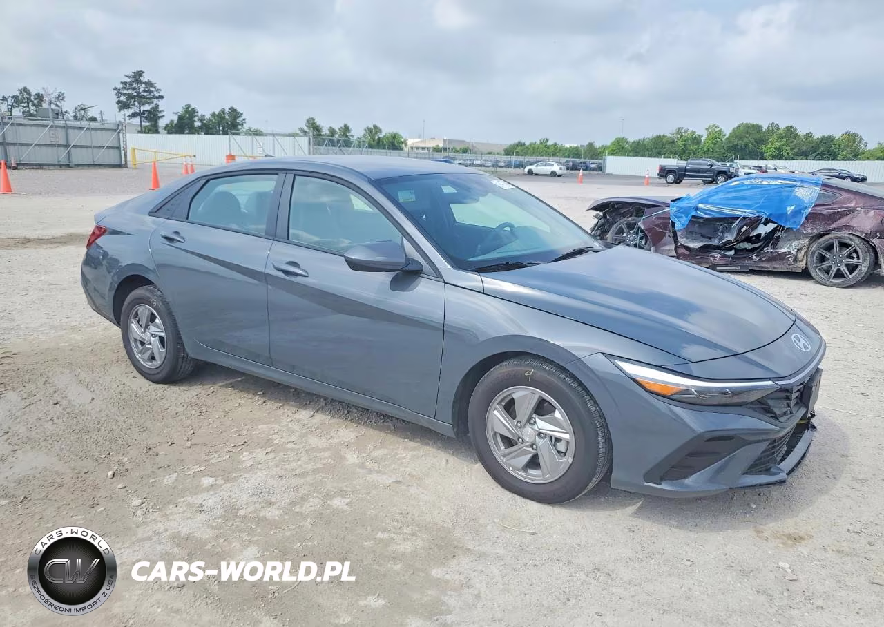2026 Hyundai Elantra Se VIN:KMHLL4DG3TU160353 - 4