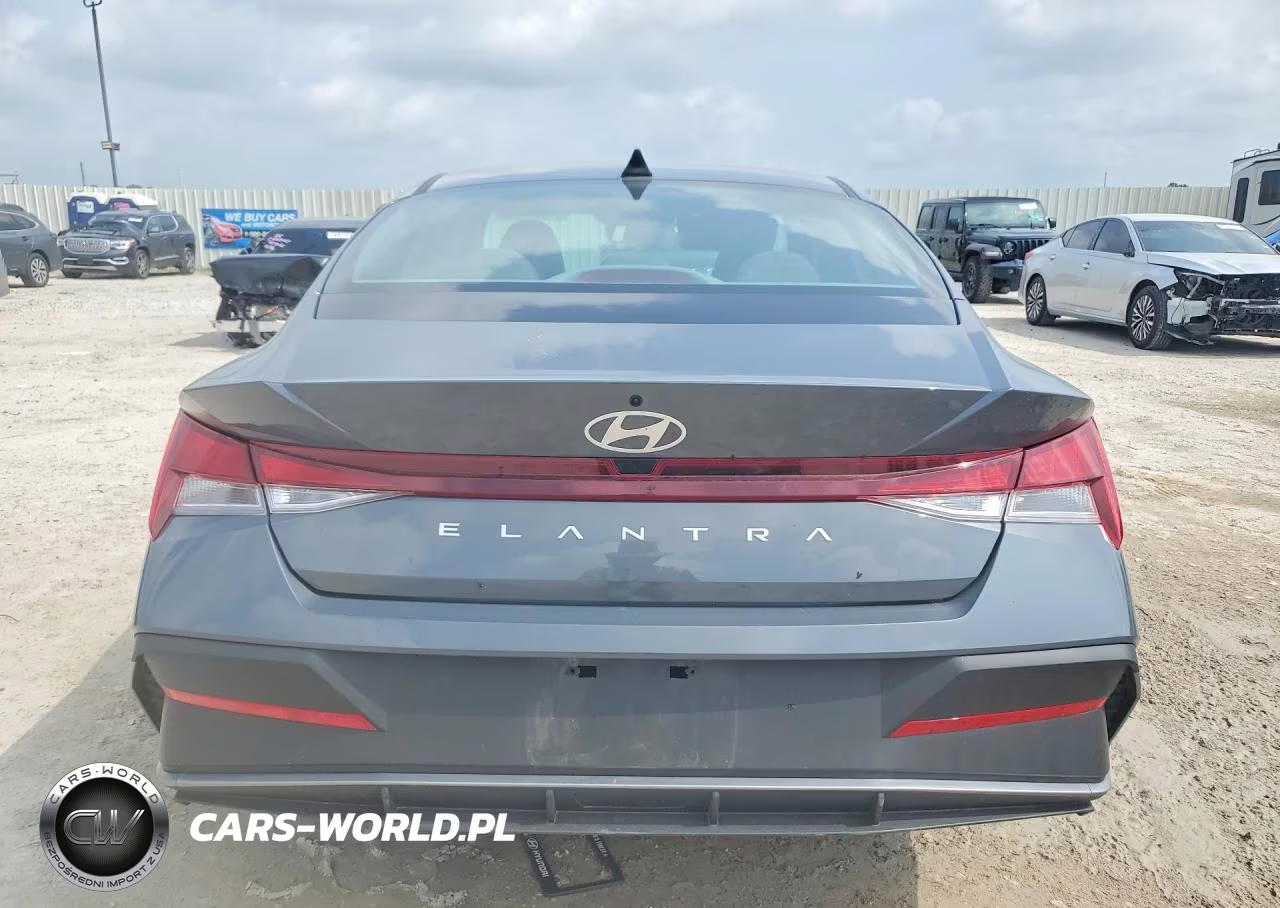 2026 Hyundai Elantra Se VIN:KMHLL4DG3TU160353 - 6